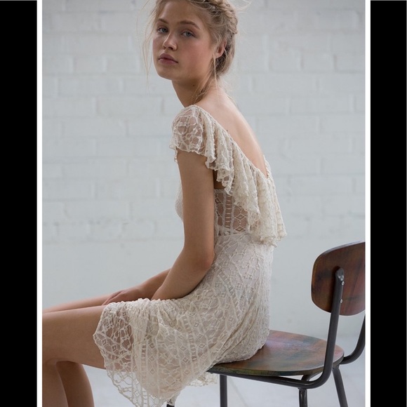 Kimchi Blue Dresses & Skirts - Urban Outfitters Kimchi Blue lace dress